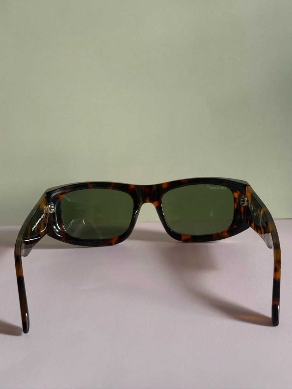 Off-White Rectangular Tortoiseshell Sunglasses with Green Lenses